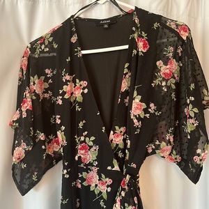 Vici Floral Wrap Dress Size Small Black